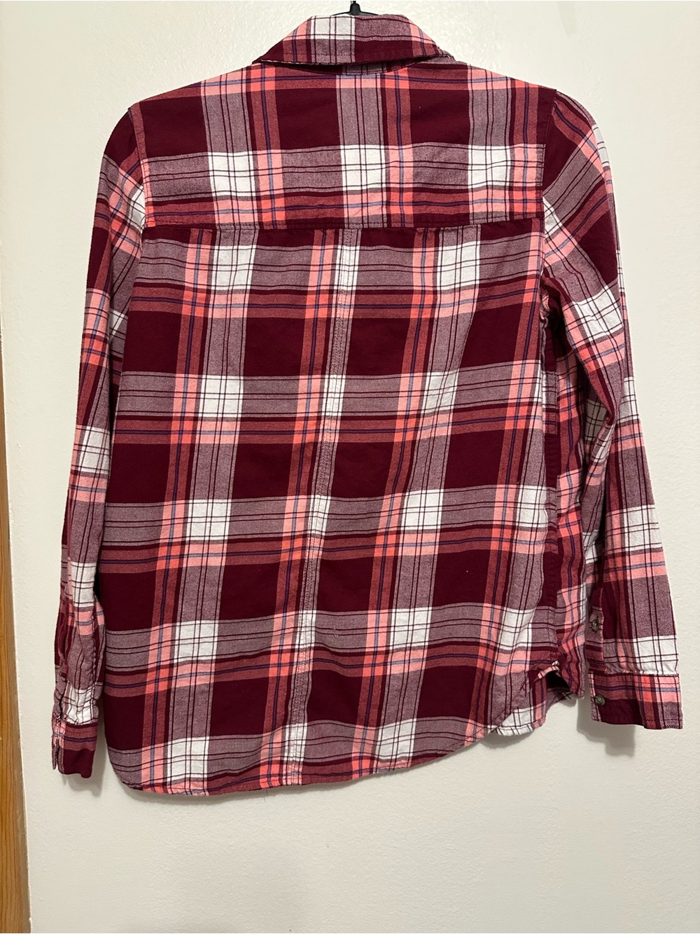 SO Perfect Shirt Women's M Burgundy Pink Plaid Flannel Button Down Relaxed Soft - Picture 7 of 9
